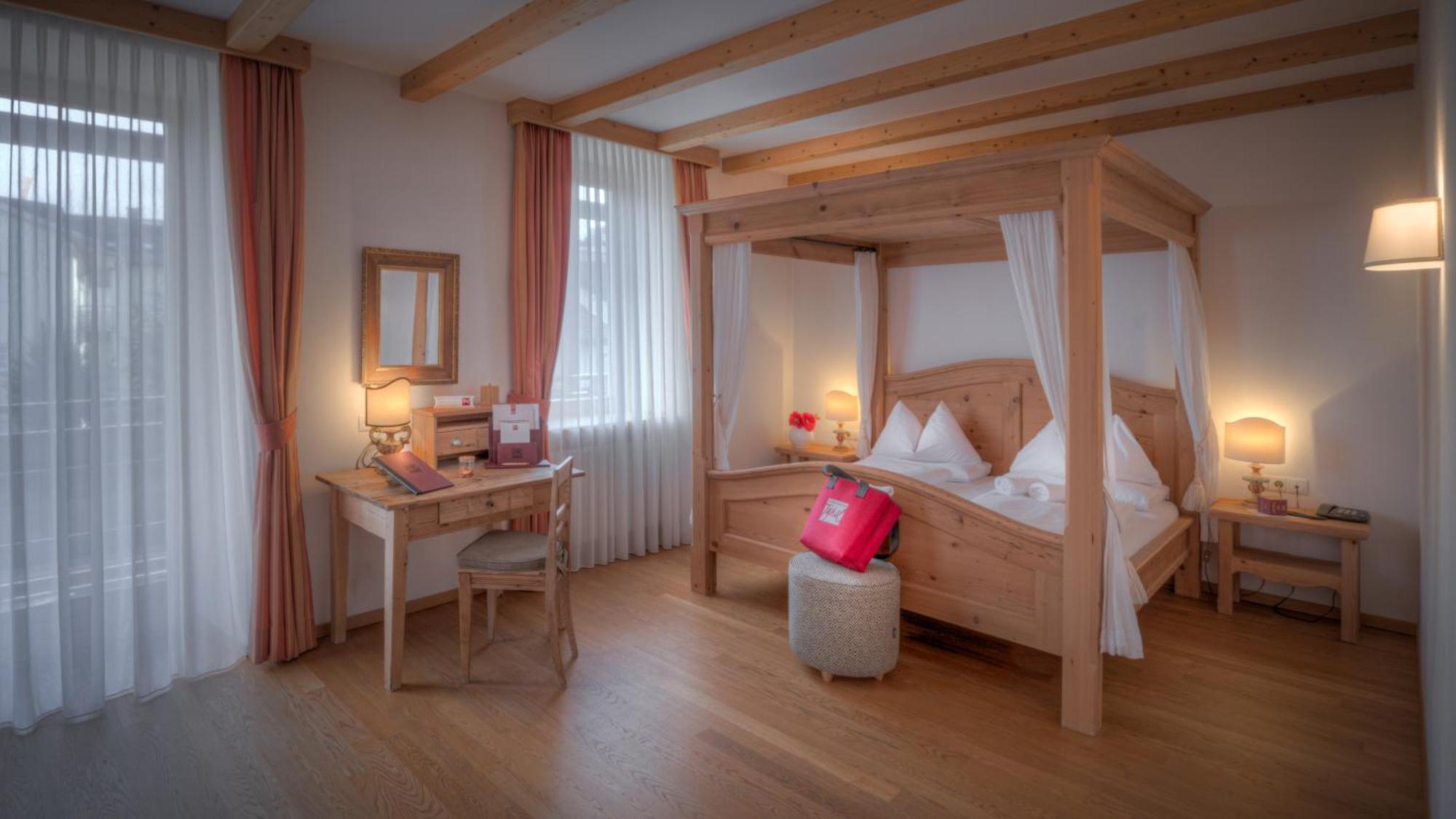 Hotel Il Tyrol San Candido Esterno foto