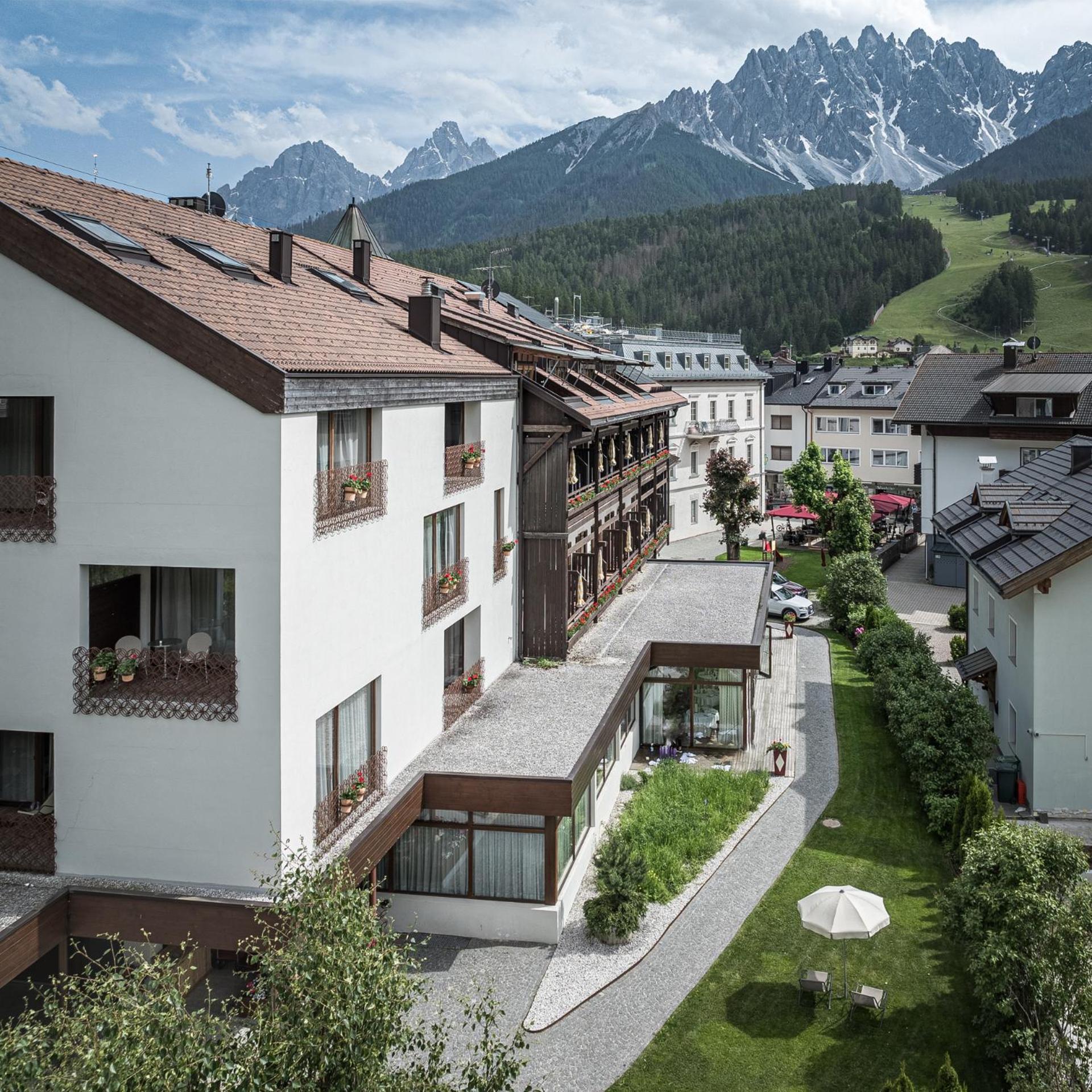 Hotel Il Tyrol San Candido Esterno foto