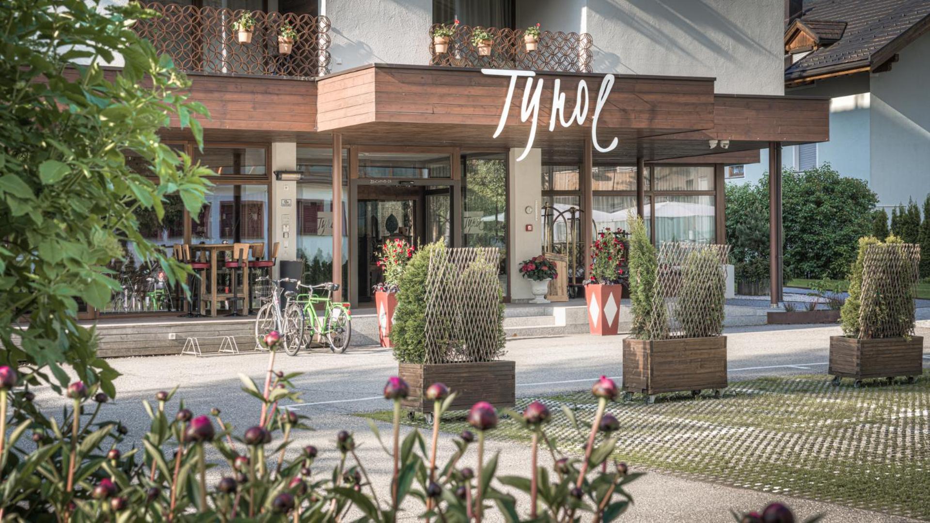 Hotel Il Tyrol San Candido Esterno foto