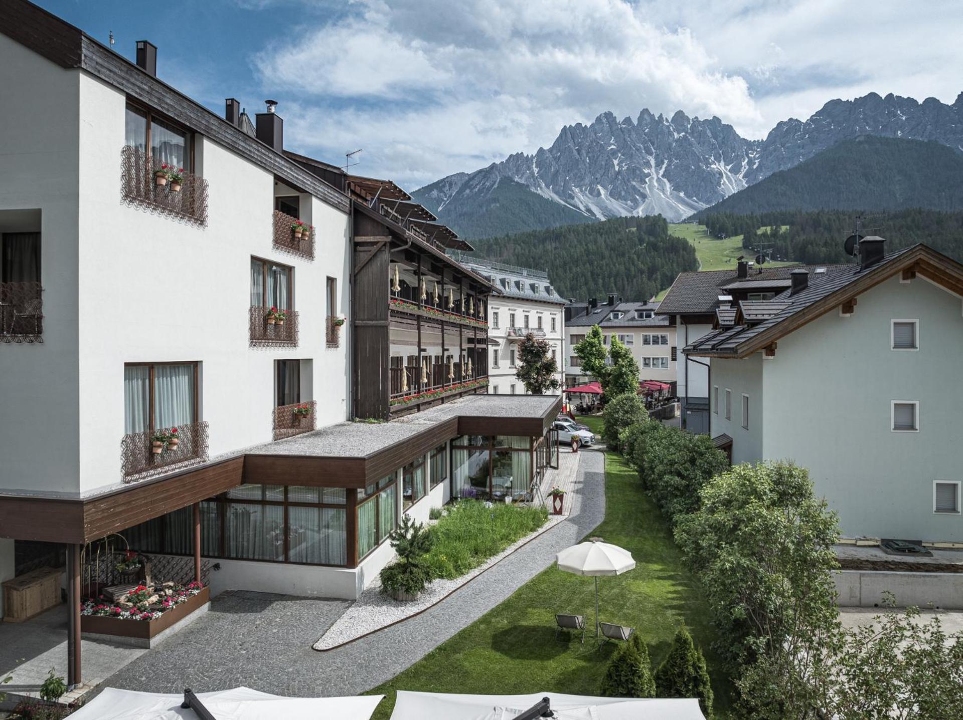 Hotel Il Tyrol San Candido Esterno foto